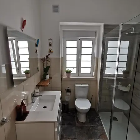 Casa Na Onda Subvila * Nazaré